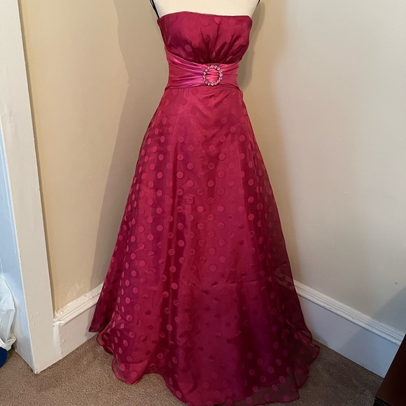 ❌SOLD❌ Y2K Formal Gown - Picture 2 of 9